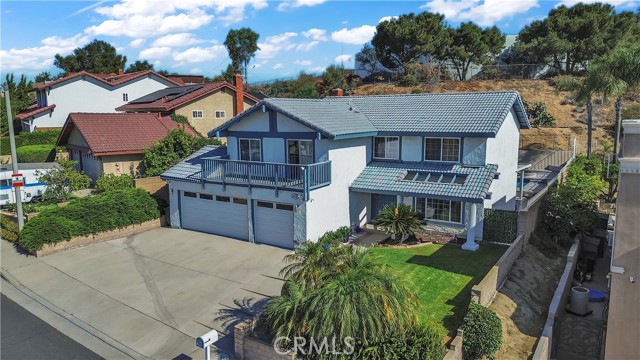 Detail Gallery Image 2 of 42 For 1010 W Yorktown Ave, Montebello,  CA 90640 - 4 Beds | 3 Baths