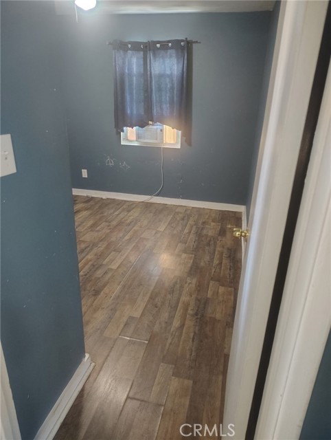 Detail Gallery Image 4 of 10 For 16583 E, Victorville,  CA 92395 - 2 Beds | 1 Baths