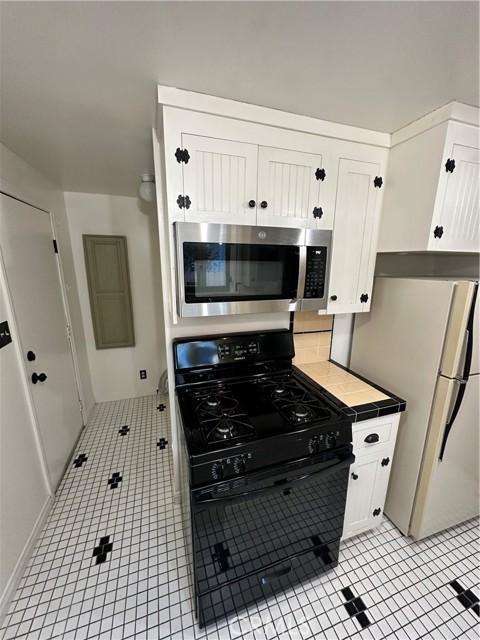 Detail Gallery Image 14 of 26 For 3332 2nd St, Riverside,  CA 92501 - 3 Beds | 1/1 Baths