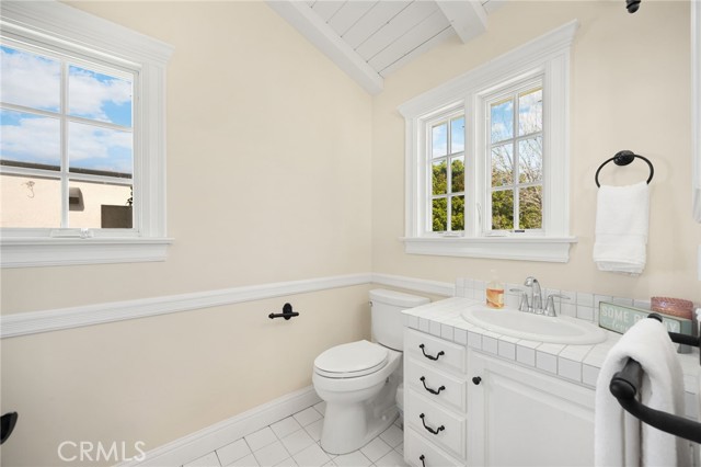 Detail Gallery Image 25 of 55 For 3301 Tilden Ave, Los Angeles,  CA 90034 - 4 Beds | 4 Baths