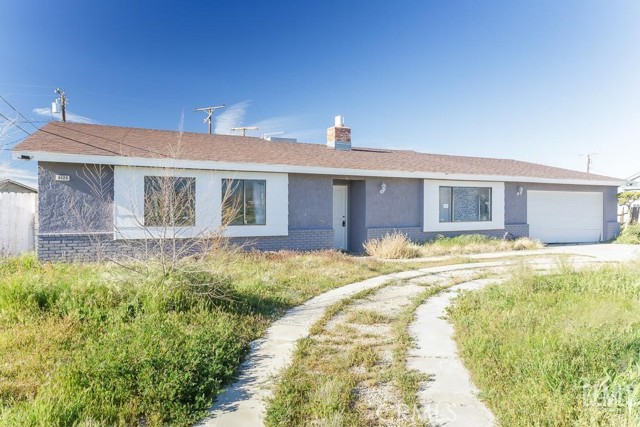 Detail Gallery Image 2 of 19 For 8525 Great Circle, California City,  CA 93505 - 4 Beds | 2 Baths