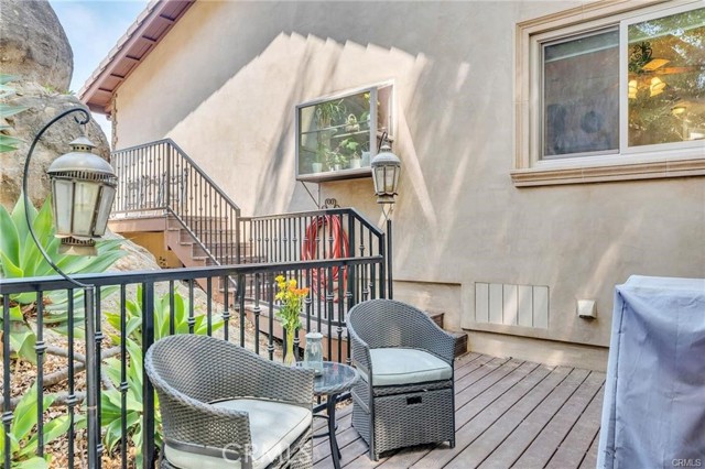 Detail Gallery Image 15 of 53 For 956 Crown Hill, Simi Valley,  CA 93063 - 4 Beds | 3 Baths