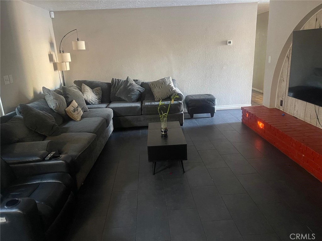 MLS #PW25276936 image #2