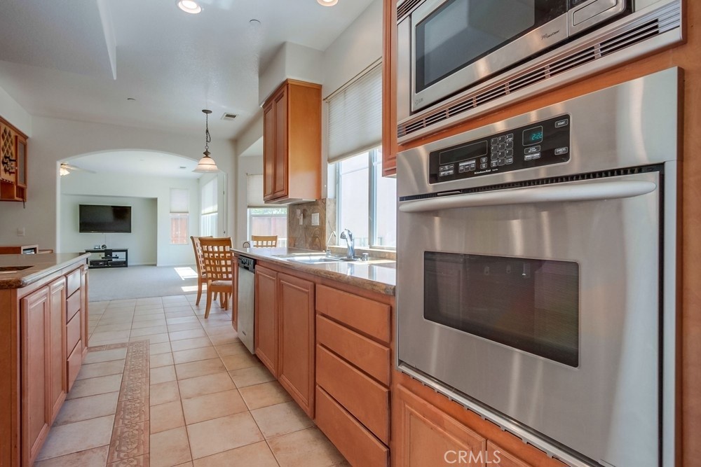 MLS #OC25182167 img 18