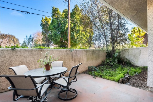 Detail Gallery Image 12 of 19 For 4487 Colbath #101,  Sherman Oaks,  CA 91423 - 1 Beds | 1 Baths