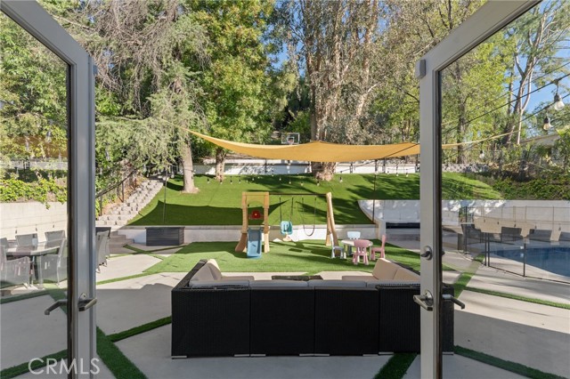 Detail Gallery Image 22 of 36 For 5244 Vanalden, Tarzana,  CA 91356 - 3 Beds | 2/1 Baths