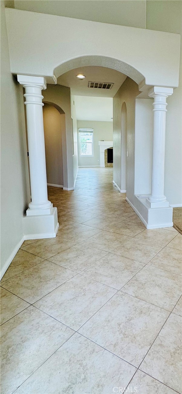 25665 Sierra Leone Court, Moreno Valley CA: https://media.crmls.org/medias/d8e9a774-3780-403e-8572-41298912e3c1.jpg