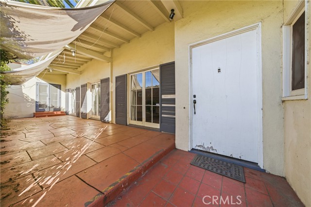 Detail Gallery Image 4 of 32 For 929 Descanso Dr, La Canada Flintridge,  CA 91011 - 3 Beds | 2 Baths