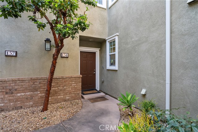 Detail Gallery Image 2 of 39 For 13848 Balboa Bld #154,  Sylmar,  CA 91342 - 3 Beds | 3 Baths