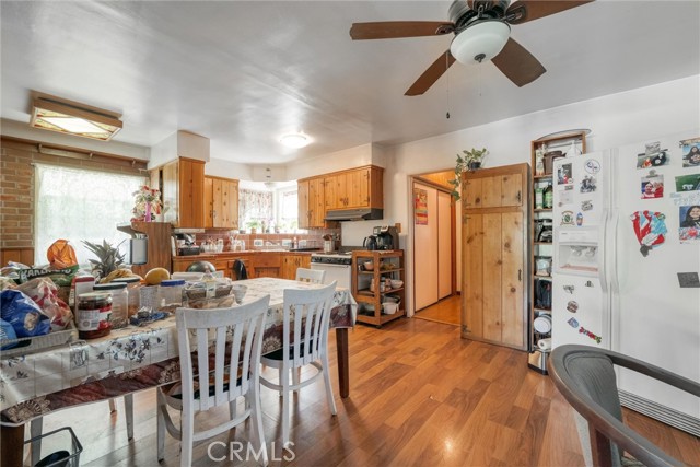 6232 Riverton Avenue, North Hollywood CA: https://media.crmls.org/medias/d8ea58d5-0b22-4ba0-b88c-a7bef4937eee.jpg