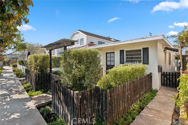 Detail Gallery Image 13 of 13 For 413 Dahlia Ave #B,  Corona Del Mar,  CA 92625 - 0 Beds | 1 Baths