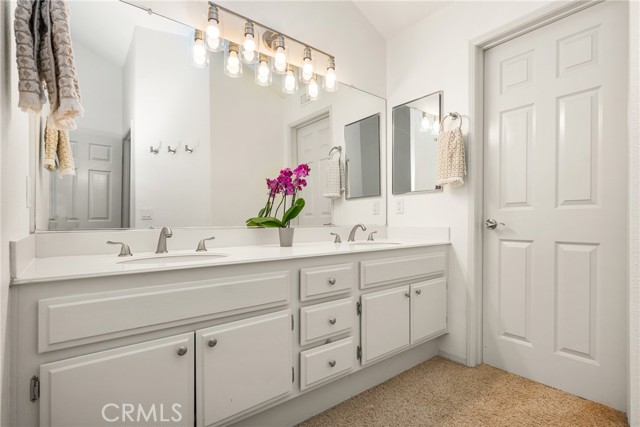 7 Cascada, Rancho Santa Margarita CA: https://media.crmls.org/medias/d8eb7596-2cb5-4c89-a406-3dbec4e3fcaa.jpg