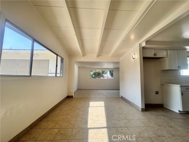 Detail Gallery Image 5 of 45 For 38710 Yucca Tree St, Palmdale,  CA 93551 - 4 Beds | 2 Baths