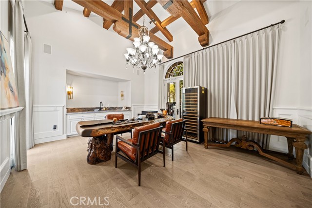 24 Scenic Bluff, Newport Coast CA: https://media.crmls.org/medias/d8ebdb7f-f0f2-461b-96f4-778a63372fb3.jpg