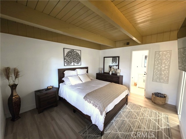 Detail Gallery Image 7 of 18 For 738 W Victoria Ct, Lake Arrowhead,  CA 92352 - 3 Beds | 2 Baths