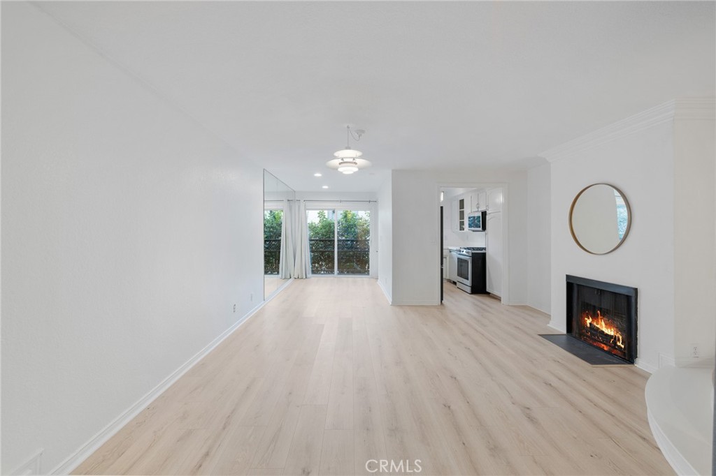 1355 N Sierra Bonita #208