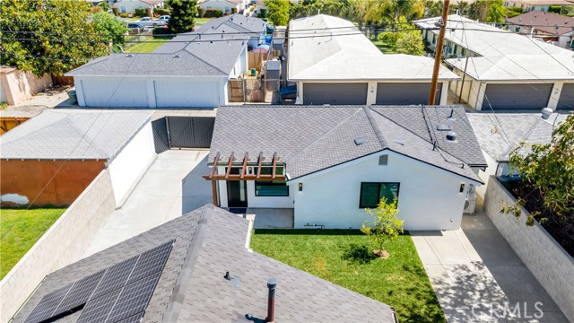 318 N Catalina, Burbank CA: https://media.crmls.org/medias/d8ec2786-8bde-47ba-aaf4-ac5dc15982f7.jpg