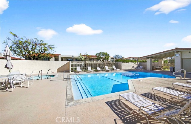 Detail Gallery Image 39 of 41 For 25 Hilltop Cir, Rancho Palos Verdes,  CA 90275 - 2 Beds | 2/1 Baths