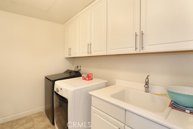 Detail Gallery Image 3 of 57 For 12253 Baird, Riverside,  CA 92505 - 5 Beds | 4/1 Baths