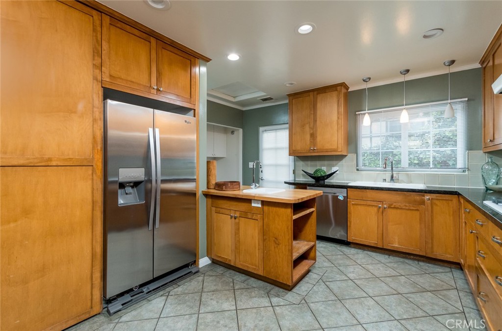 721 N Bel Aire DriveBurbank img 28