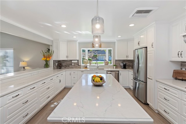 16291 Ringbit Court, Riverside CA: https://media.crmls.org/medias/d8ed2a90-8f20-48cc-b233-a922547701bc.jpg