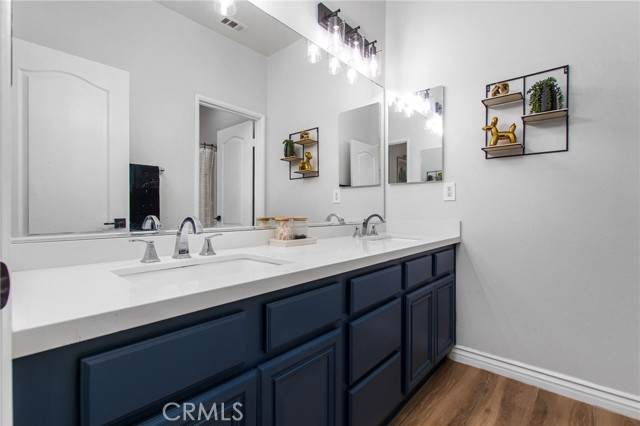 Image 29 of 49 For 30193 Trois Valley Street