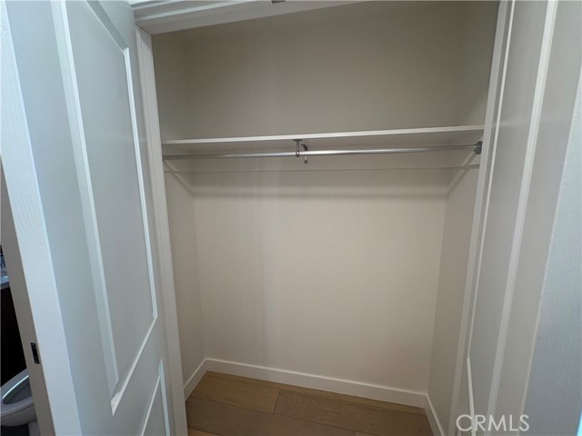 Detail Gallery Image 9 of 14 For 400 S Broadway #1407,  Los Angeles,  CA 90013 - 1 Beds | 1 Baths