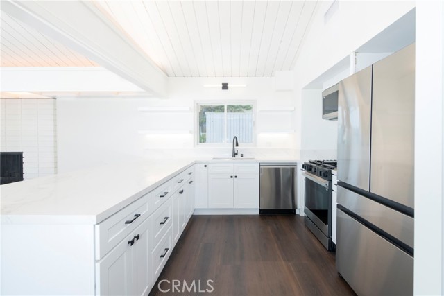 409 Monarch Bay Drive, Dana Point CA: https://media.crmls.org/medias/d8eec3cd-37fb-447b-9278-1097525f1d01.jpg