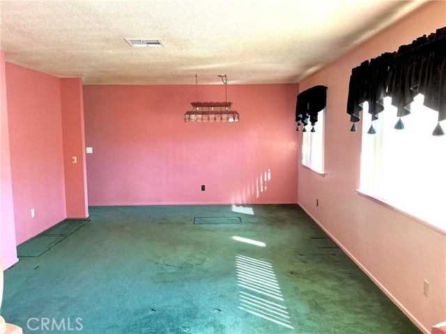 Detail Gallery Image 6 of 39 For 73842 White Sands, Twentynine Palms,  CA 92277 - 4 Beds | 2 Baths