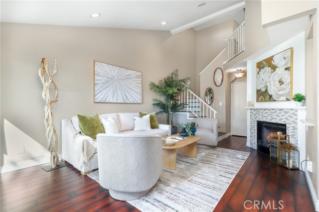 Front Image Thumbnail for CROC26039692