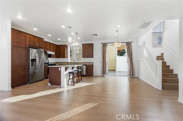 Detail Gallery Image 11 of 35 For 22756 Meyler St, Torrance,  CA 90502 - 5 Beds | 3 Baths