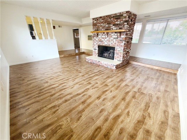 1463 Strawberry Hill Road, Thousand Oaks CA: https://media.crmls.org/medias/d8f176bc-2ad5-485b-9b2c-0072bc1d69f5.jpg