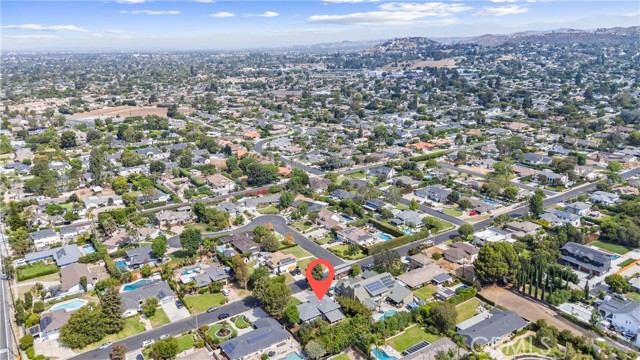 12172 Woodlawn Avenue, North Tustin CA: https://media.crmls.org/medias/d8f179c0-c8b9-4876-bab5-a55bbf69530e.jpg