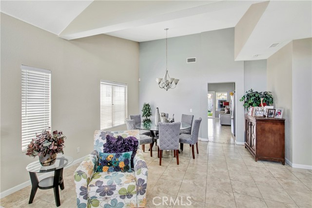 Detail Gallery Image 4 of 27 For 19975 Westerly Dr, Riverside,  CA 92508 - 3 Beds | 2 Baths