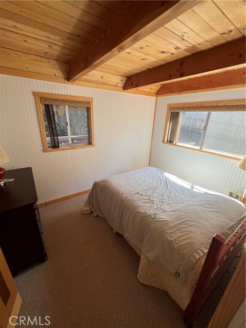1136 Eagle Mountain Drive, Big Bear City CA: https://media.crmls.org/medias/d8f203d5-4b9b-4931-befa-10b8c494f60b.jpg