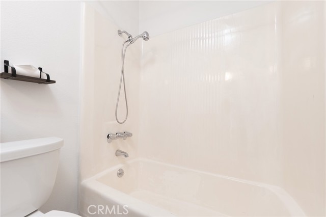 Detail Gallery Image 17 of 27 For 1422 Rock Glen #309,  Glendale,  CA 91205 - 2 Beds | 2 Baths