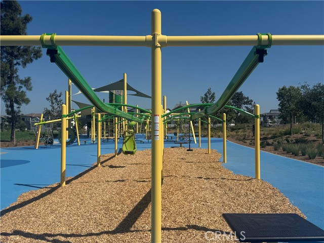 171 Junco, Irvine CA: https://media.crmls.org/medias/d8f38266-3eed-4dad-b268-de53e08e5b17.jpg