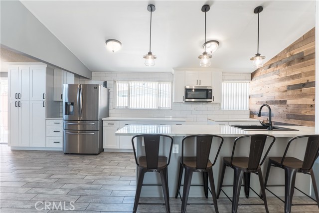 4552 La Deney Street, Montclair CA: https://media.crmls.org/medias/d8f40048-7ed3-45c0-bc66-95baab1c21a0.jpg