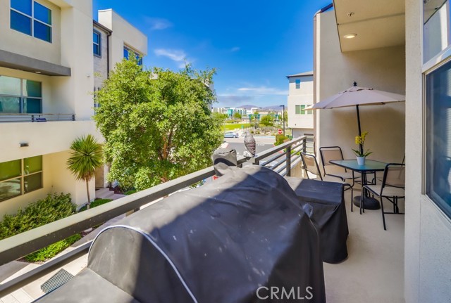 1905 Soho Lane, Chula Vista CA: https://media.crmls.org/medias/d8f44eef-1acd-4b2d-b0f7-405dfb1baf5d.jpg