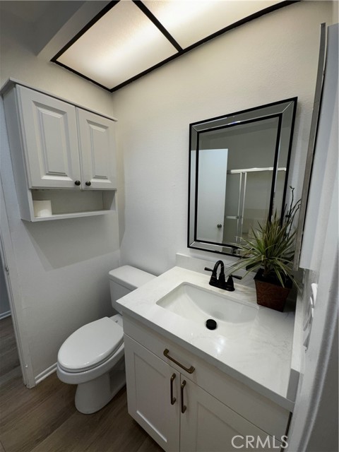 Detail Gallery Image 13 of 31 For 5760 Owensmouth Ave #28,  Woodland Hills,  CA 91367 - 2 Beds | 1/1 Baths