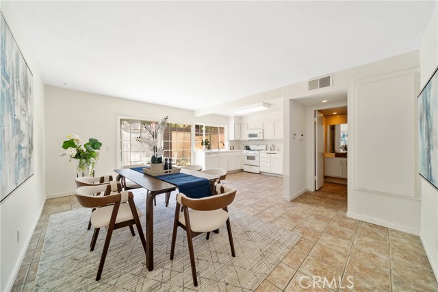 Detail Gallery Image 5 of 31 For 762 Smokewood Ln, San Dimas,  CA 91773 - 3 Beds | 2/1 Baths