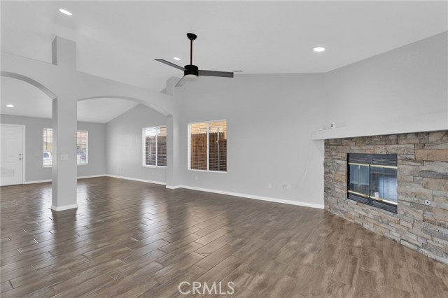 Detail Gallery Image 15 of 65 For 12268 Shadow, Victorville,  CA 92392 - 4 Beds | 3 Baths