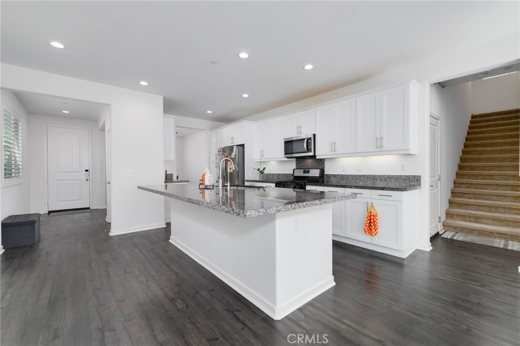 MLS #WS25178644 img 11