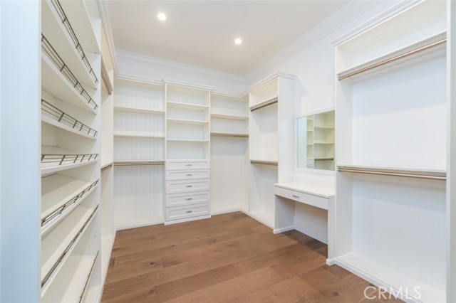 Detail Gallery Image 25 of 59 For 20701 Dumont St, Woodland Hills,  CA 91364 - 8 Beds | 9 Baths