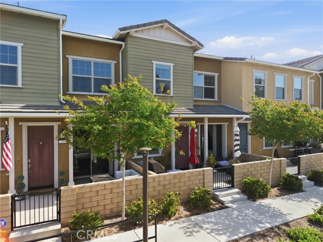 22864 Acoustic, Saugus CA: https://media.crmls.org/medias/d8f7e60d-ac97-405f-97ea-2b444903d20a.jpg
