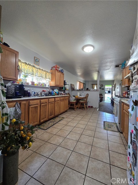 Detail Gallery Image 4 of 21 For 2705 Oro Bangor, Oroville,  CA 95966 - 4 Beds | 2 Baths