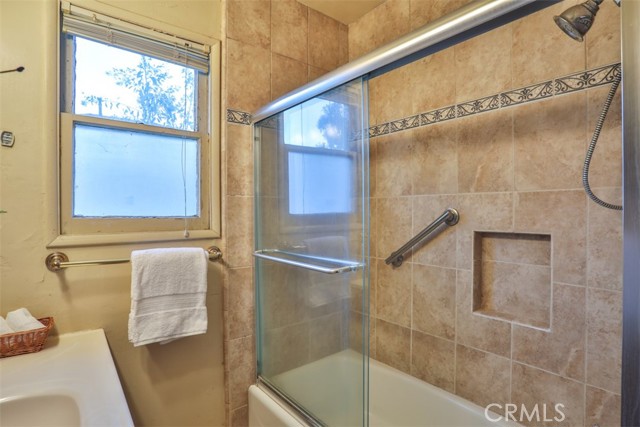 Detail Gallery Image 7 of 25 For 368 Geneva Ave, Claremont,  CA 91711 - 3 Beds | 2 Baths