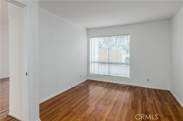 Detail Gallery Image 11 of 20 For 20253 Keswick St #103,  Winnetka,  CA 91306 - 2 Beds | 2 Baths