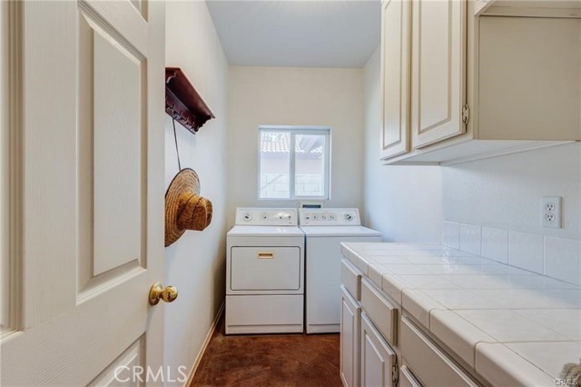 8961 Newcastle Avenue, Hesperia CA: https://media.crmls.org/medias/d8f99e51-234c-4558-9723-84bf5b629867.jpg