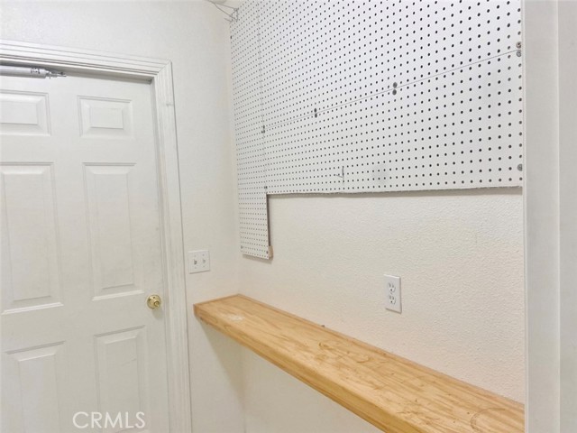 57281 Titian Court, Yucca Valley CA: https://media.crmls.org/medias/d8fa59bf-033c-4215-a1ec-3b293bc0e8c1.jpg